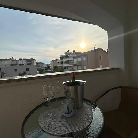Apartment Lm *