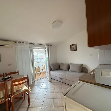 Lm Apartment *